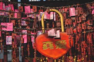 玩家必看“花城牌舍透视挂辅助器”(原来有挂)